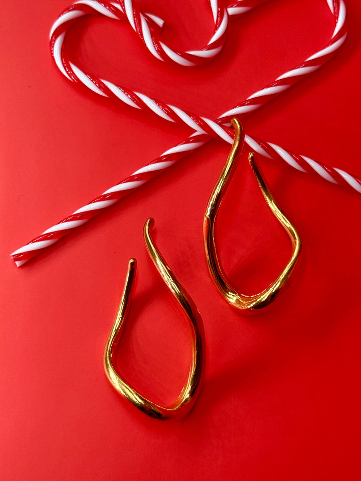 Cassia σκουλαρίκια με ασσύμετρο κυκλικό σχήμα