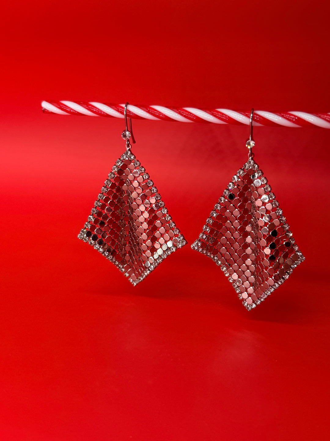 Glam Vibes κρεμαστά σκουλαρίκια