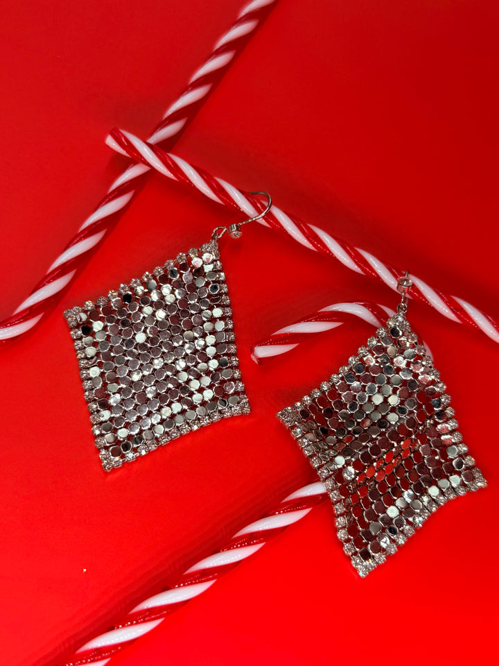 Glam Vibes κρεμαστά σκουλαρίκια