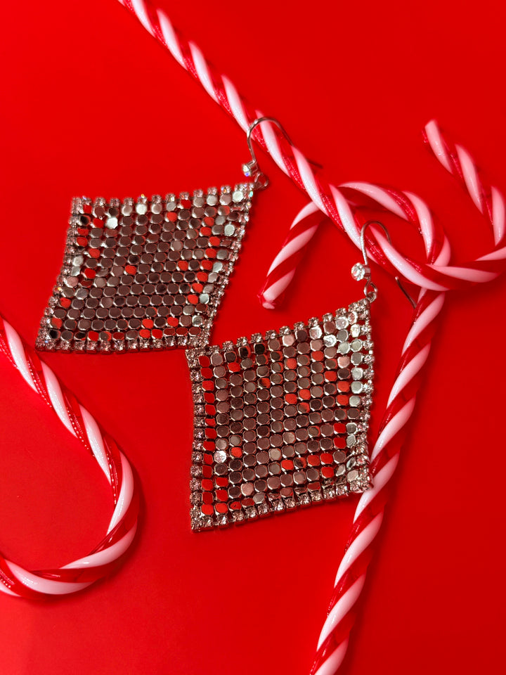 Glam Vibes κρεμαστά σκουλαρίκια