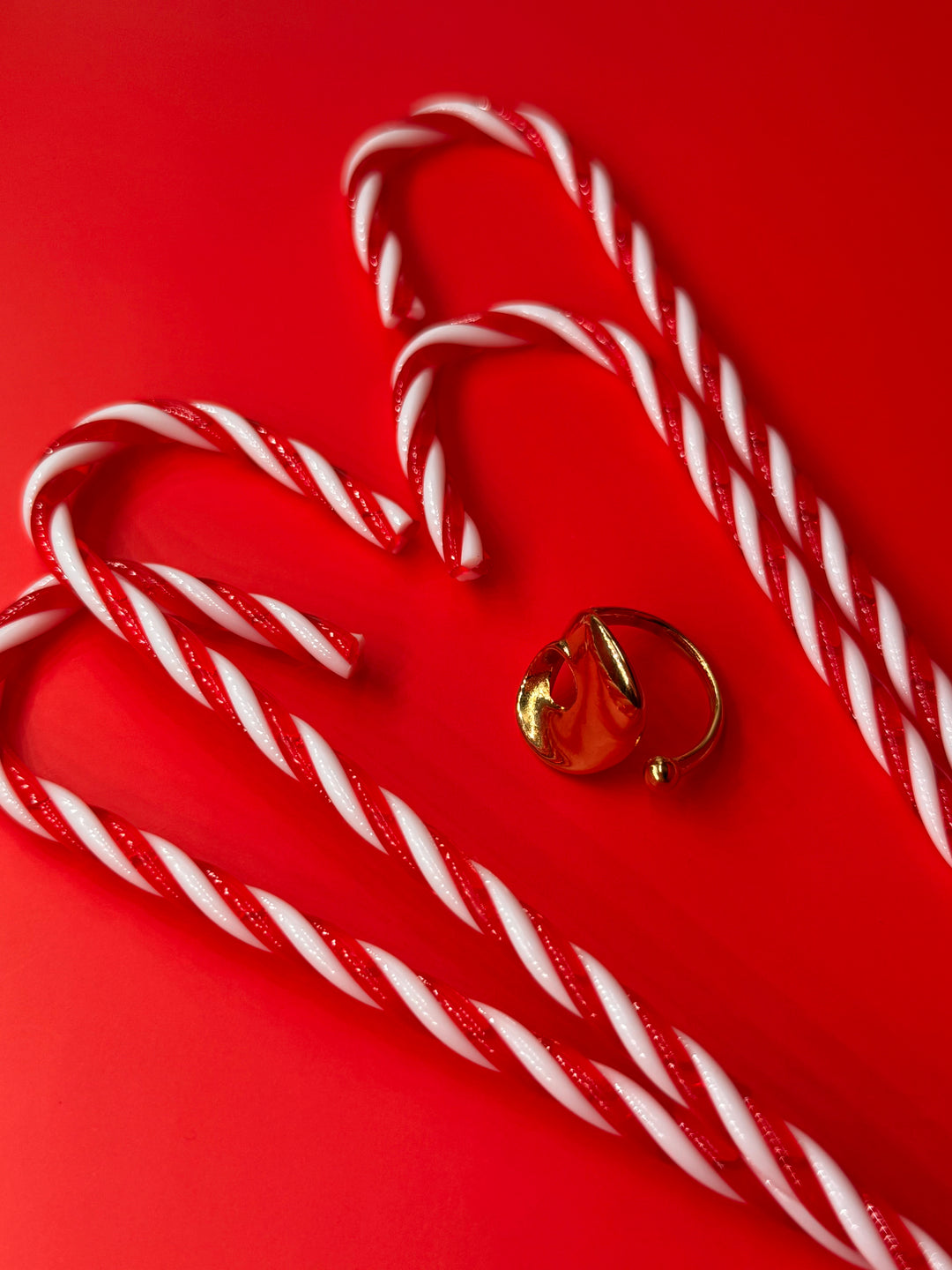 Mei δαχτυλίδι σε ιδιαίτερο σχήμα